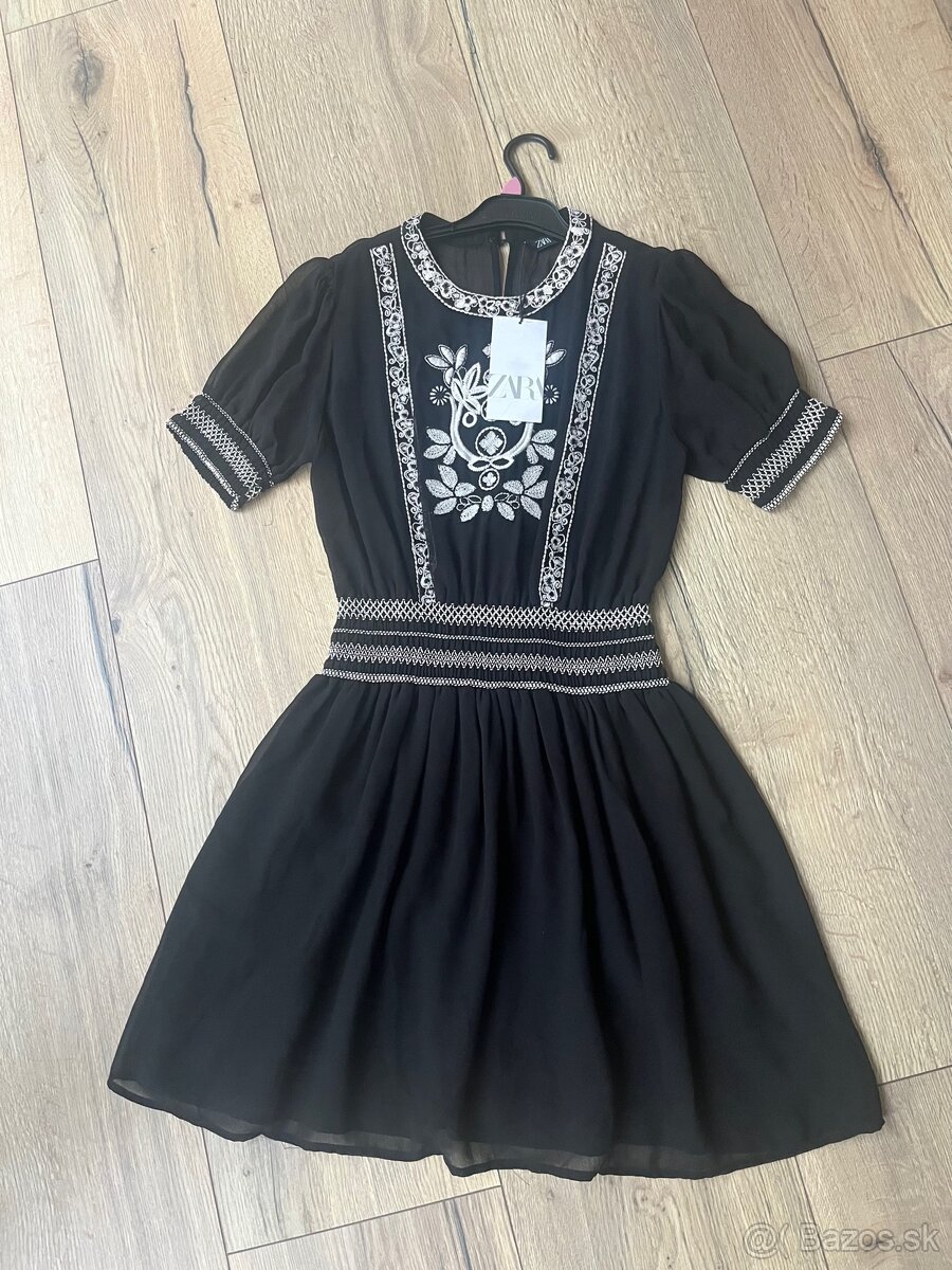 Nové šaty Zara s visačkou - 5