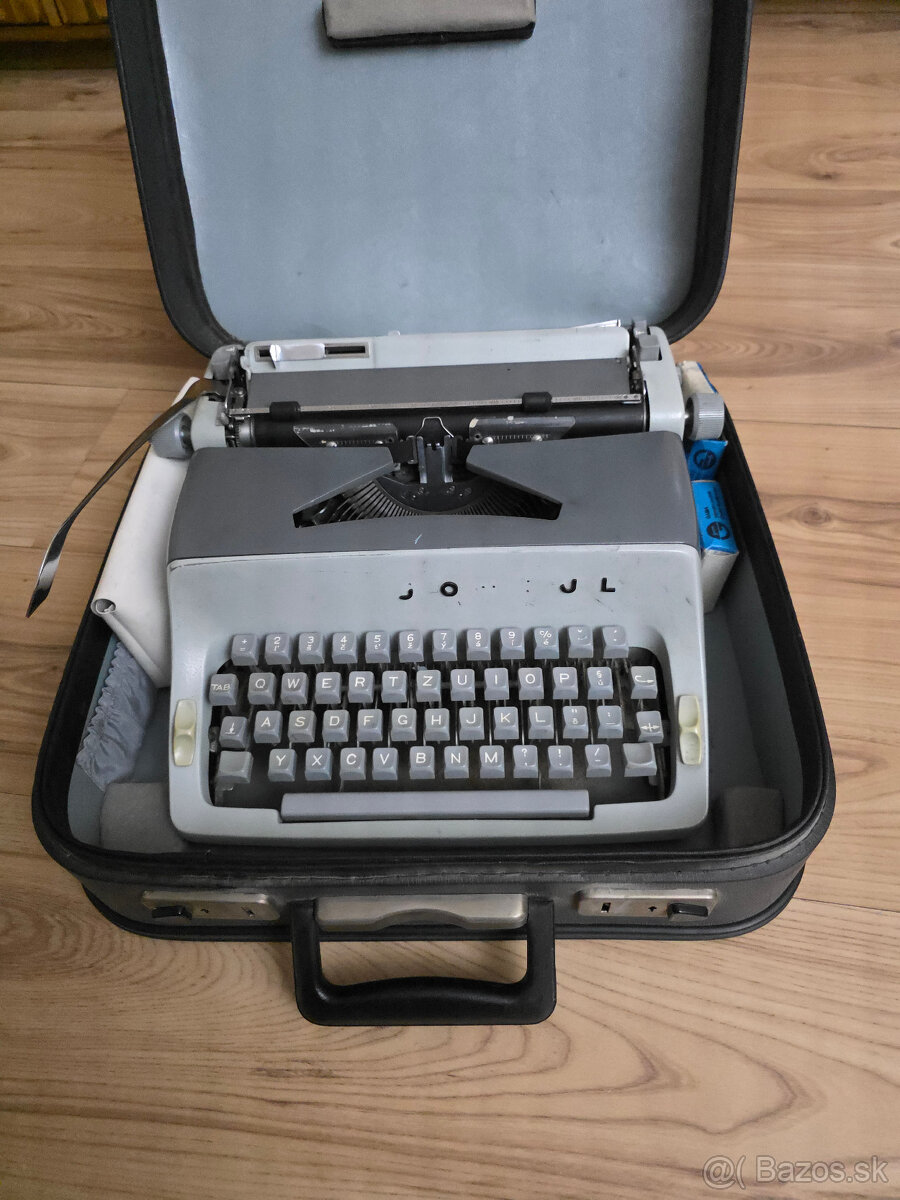 Písací stroj Consul 211 P - 5