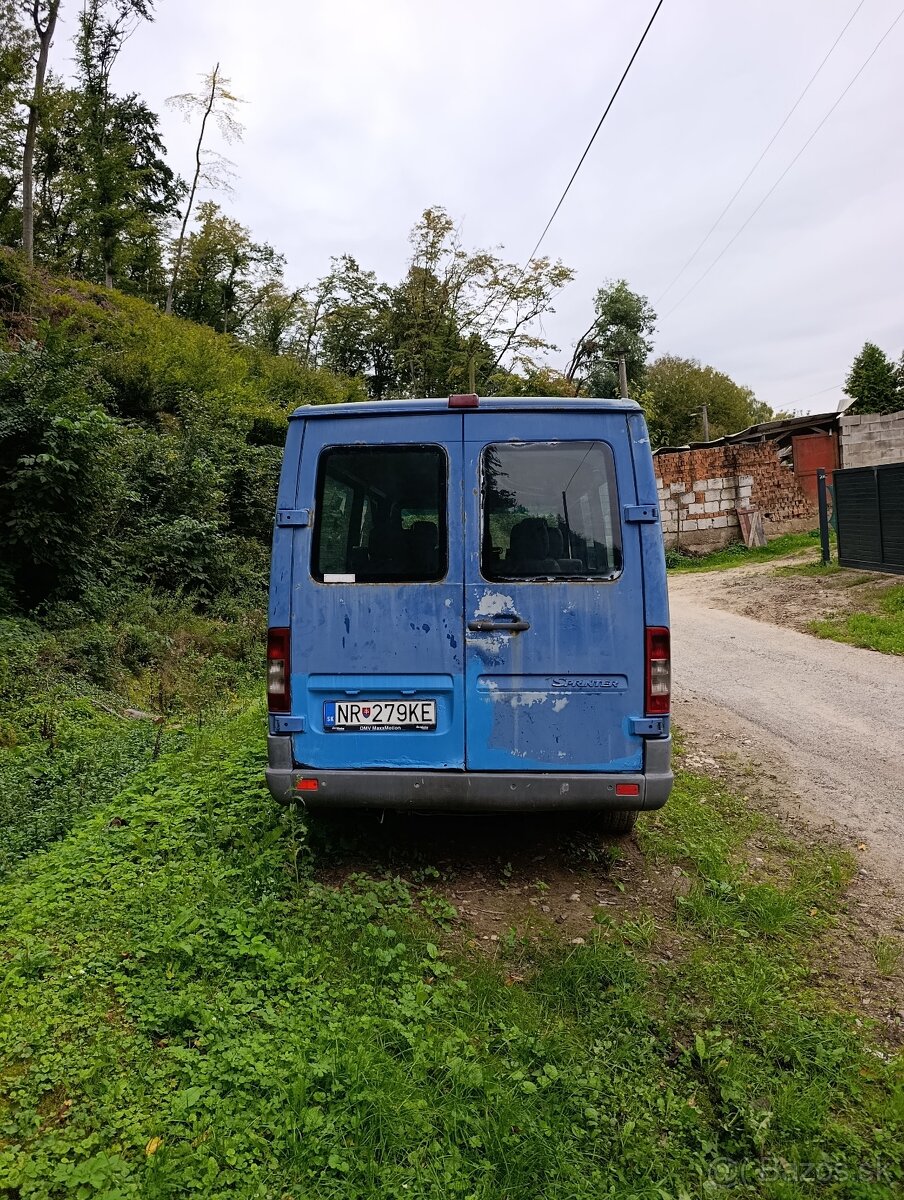 Mercedes Benz 211 CDI - 5