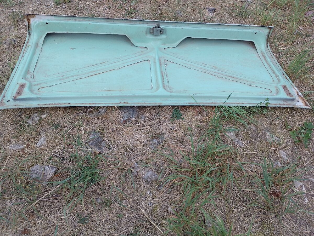 Predám prednú a zadnú kapotu Fiat 128A - 5