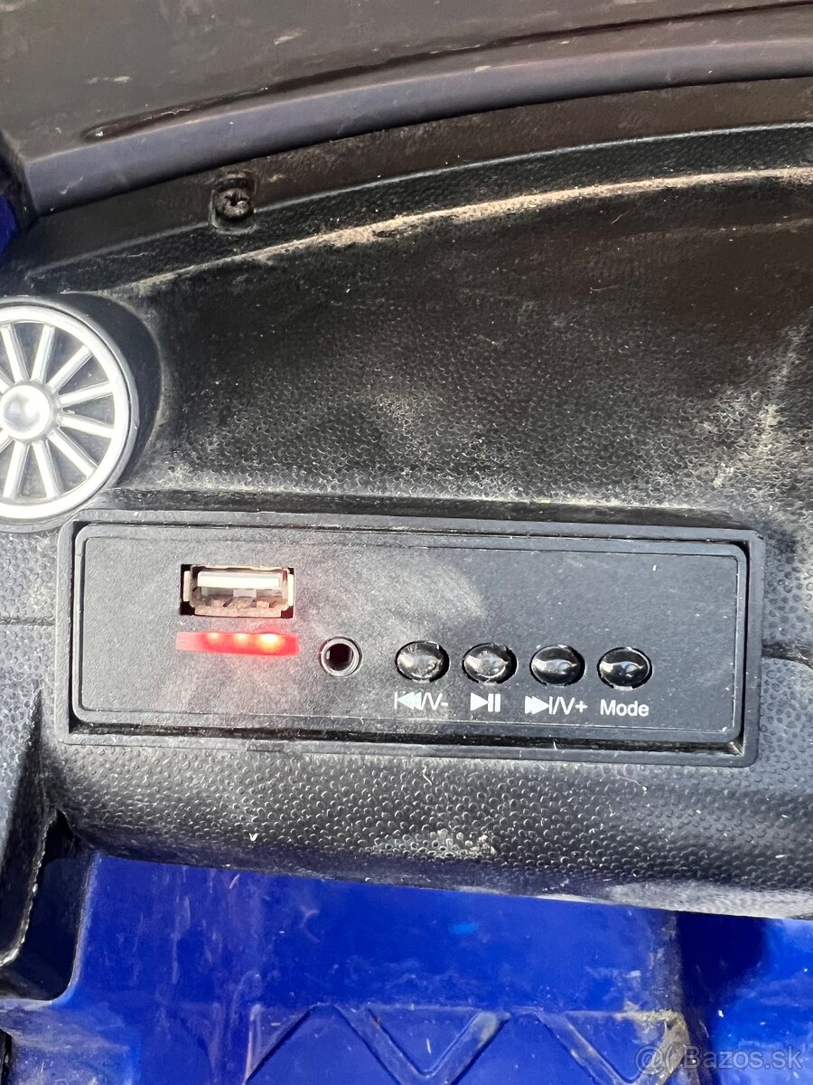 Detské elektrické autíčko AUDI - 5