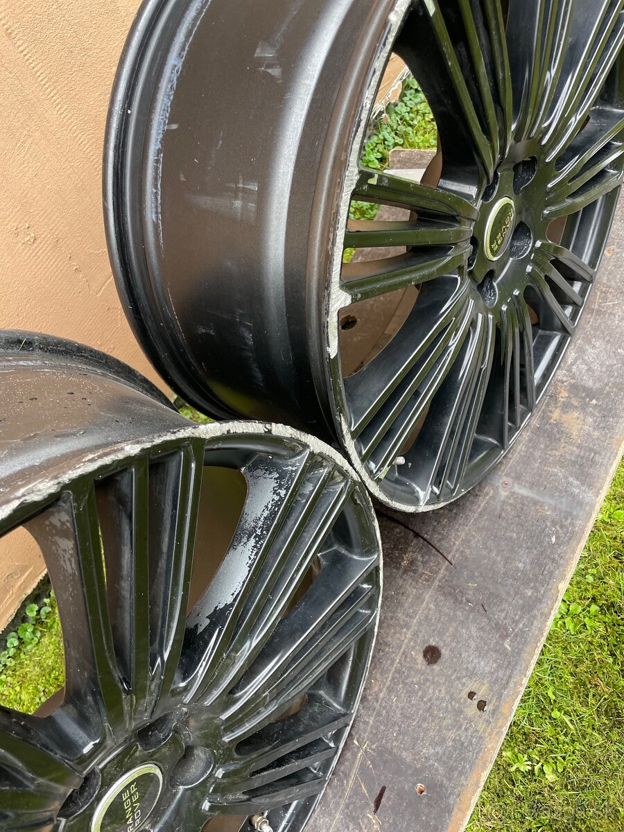 Disky Range Rover R22