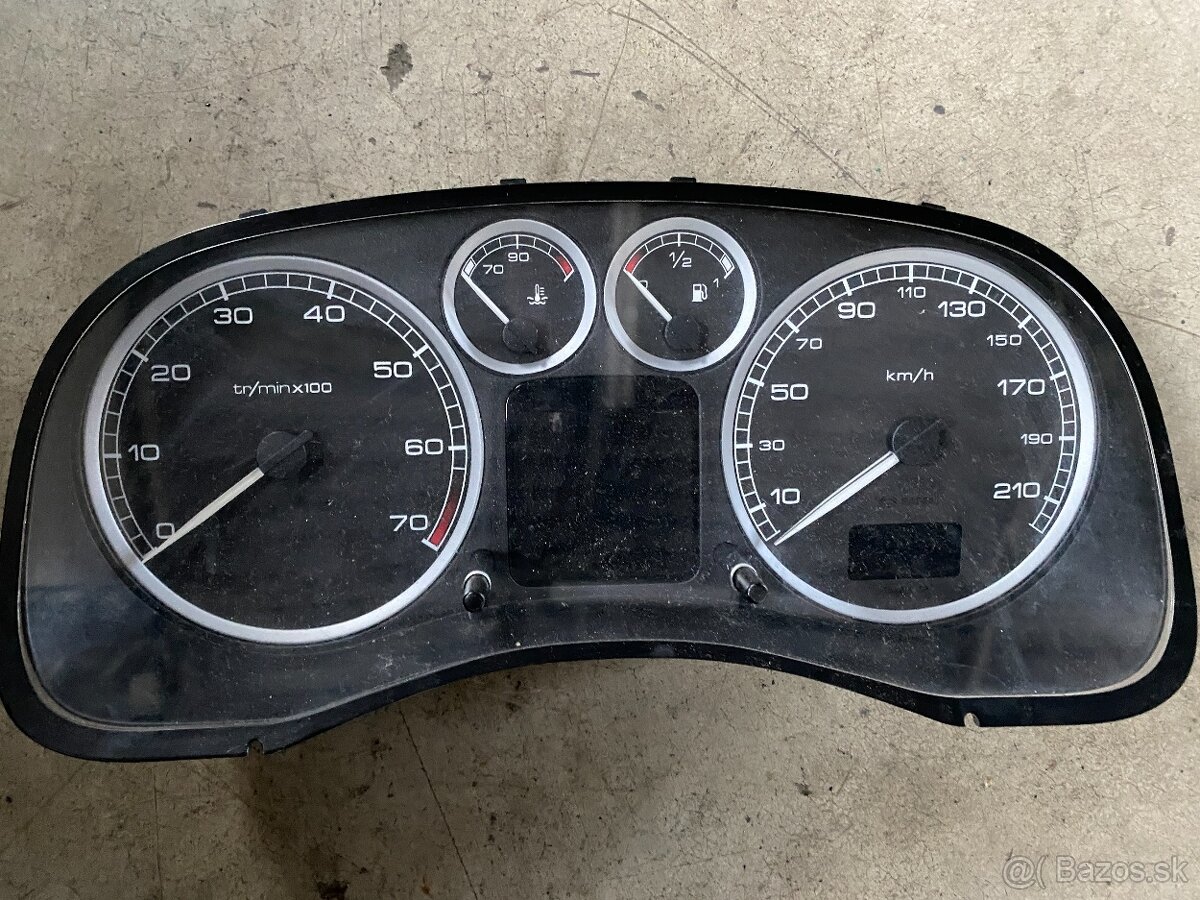 Rozpredam Peugeot 307 2,0 HDI 1,6 hdi 2,0i - 5