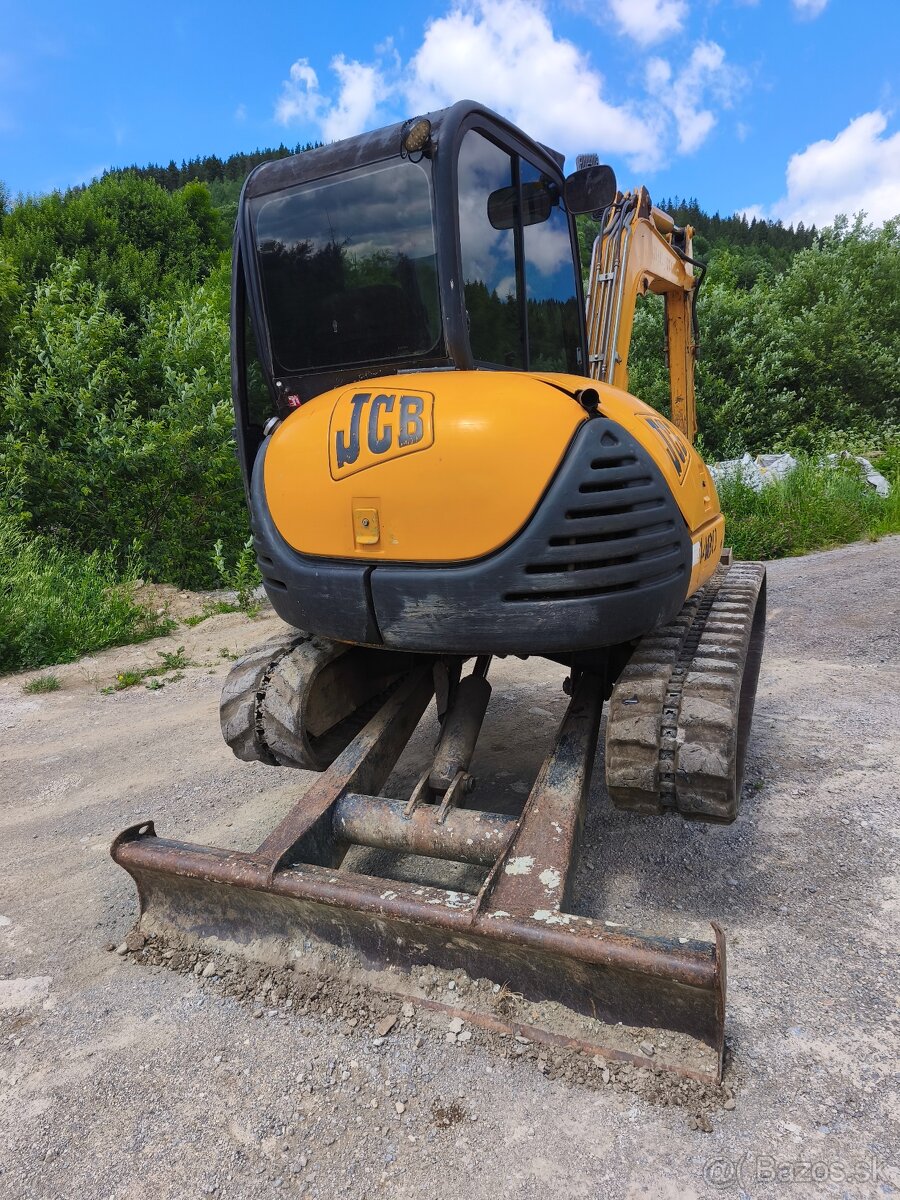 Pásový bager JCB - 5