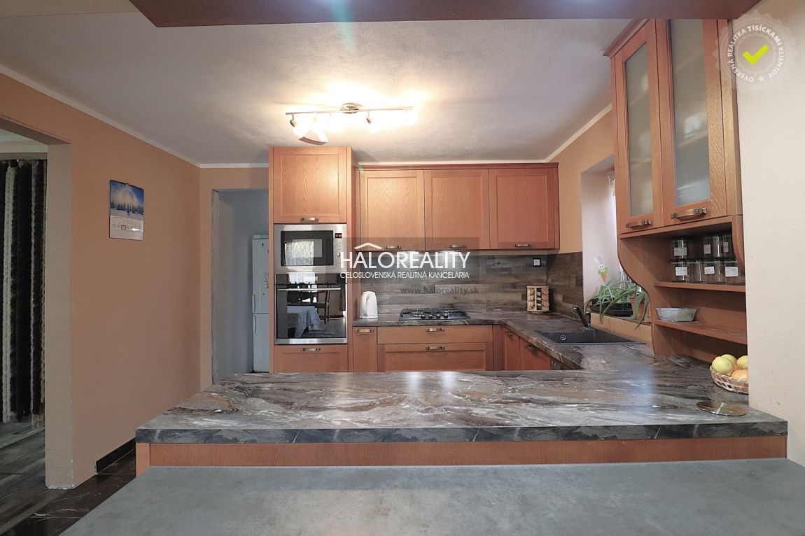 HALO reality - Predaj, rodinný dom Nové Zámky, sedemizbový, - 5