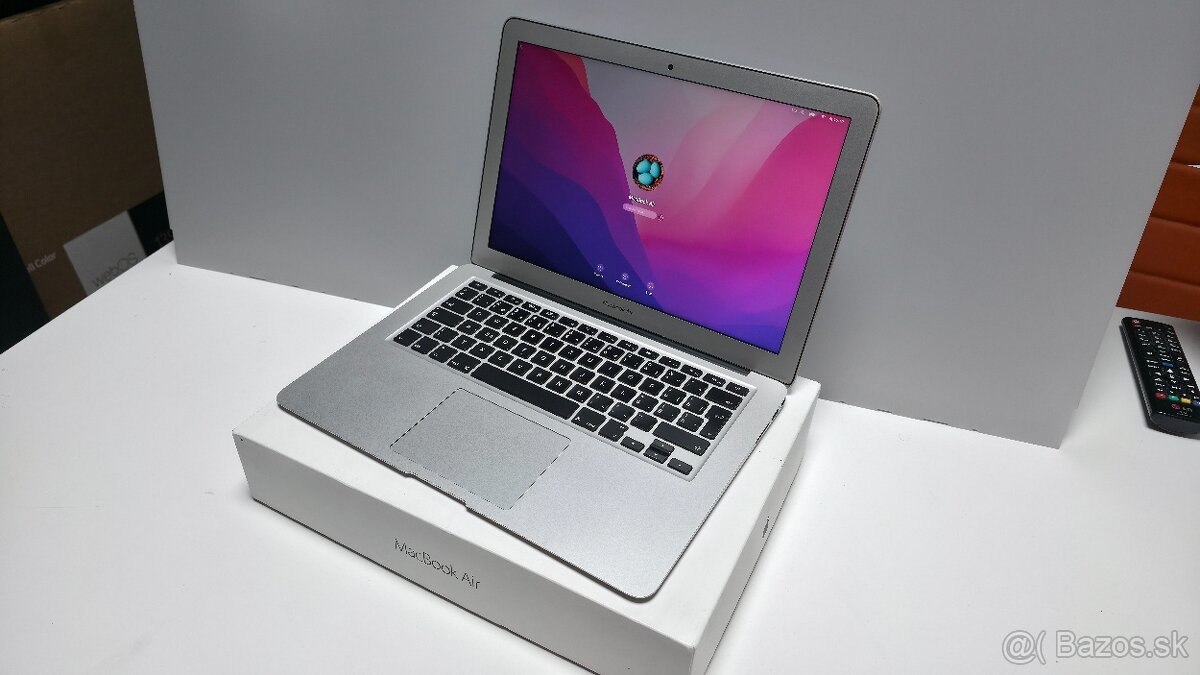 MacBook Air, i5, 8GB RAM, 128GB SSD - 5