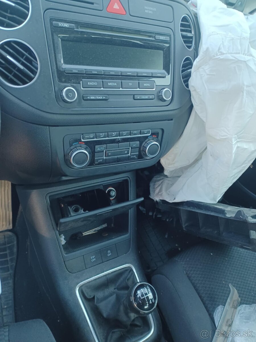 Rozpredám VW Golf V Plus 1.4FSI 66kw BLN - 5