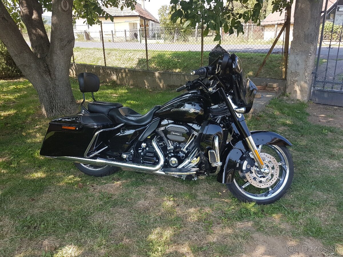 Harley Davidson street glide CVO - 5