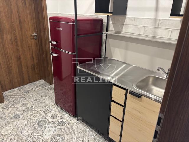 Na prenájom nové kancelárske priestory Bytča o výmere... - 5