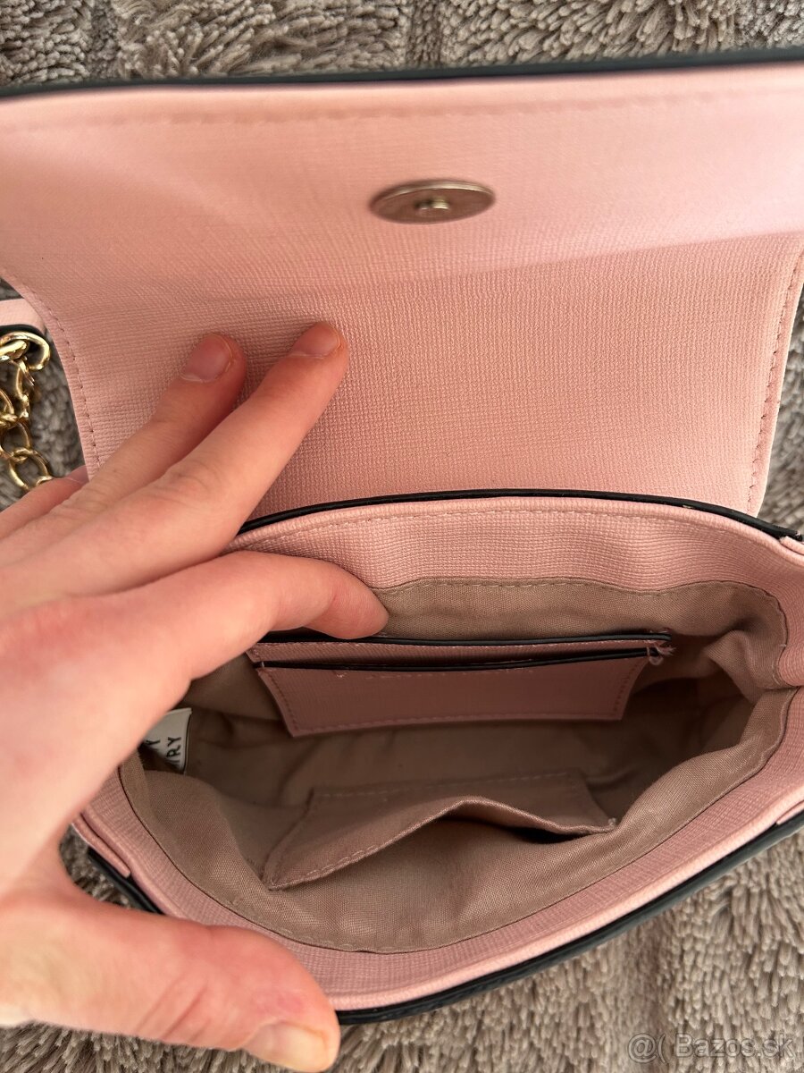 Rúžová kabelka - 5