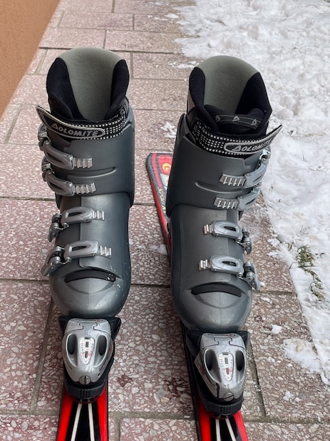 Predám lyže + lyžiarky 42 - 5