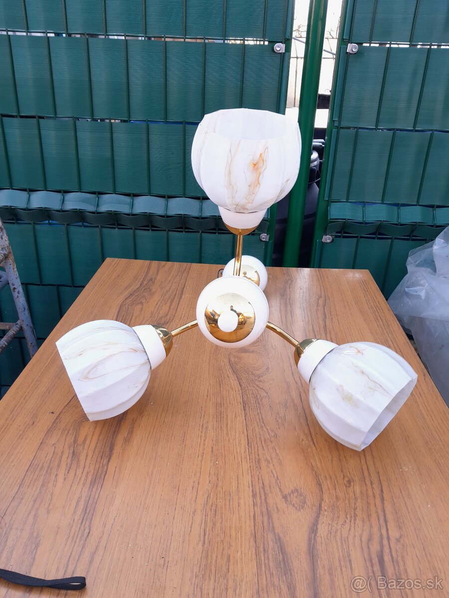 Predám luster cena 10€ - 5