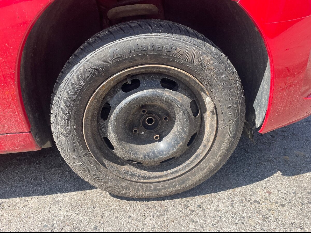 rozpredam peugeot 207 1,4i - 5