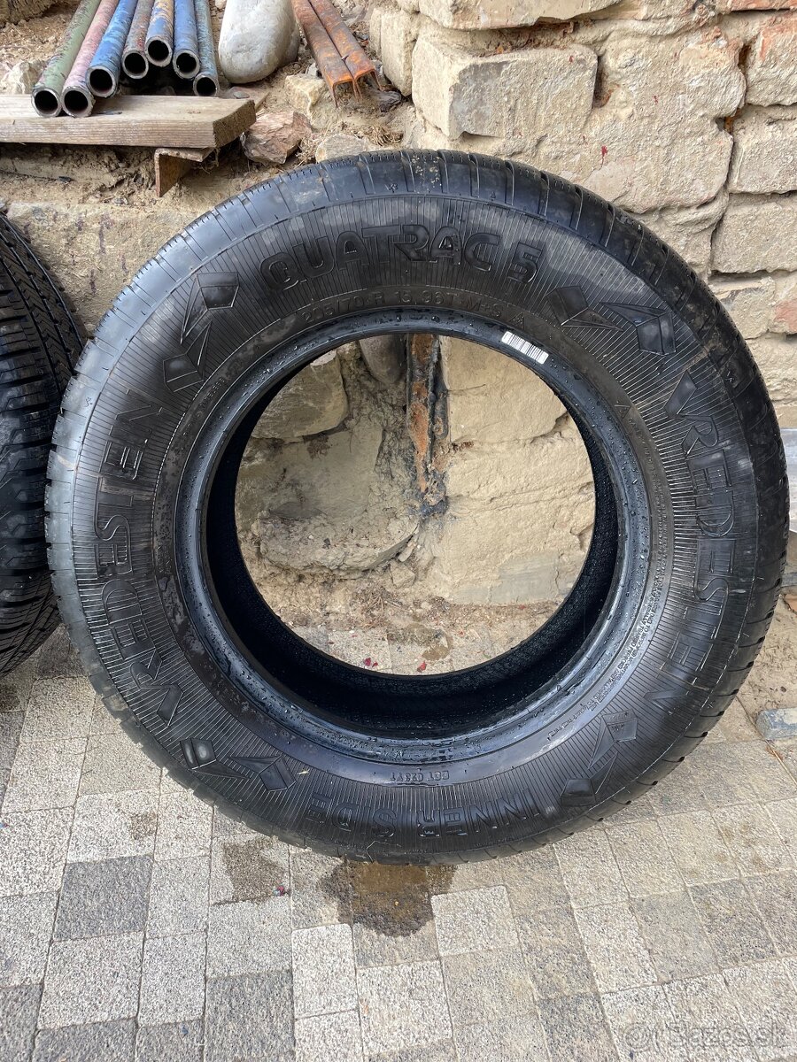 Pneu 205/70 r15 - 5
