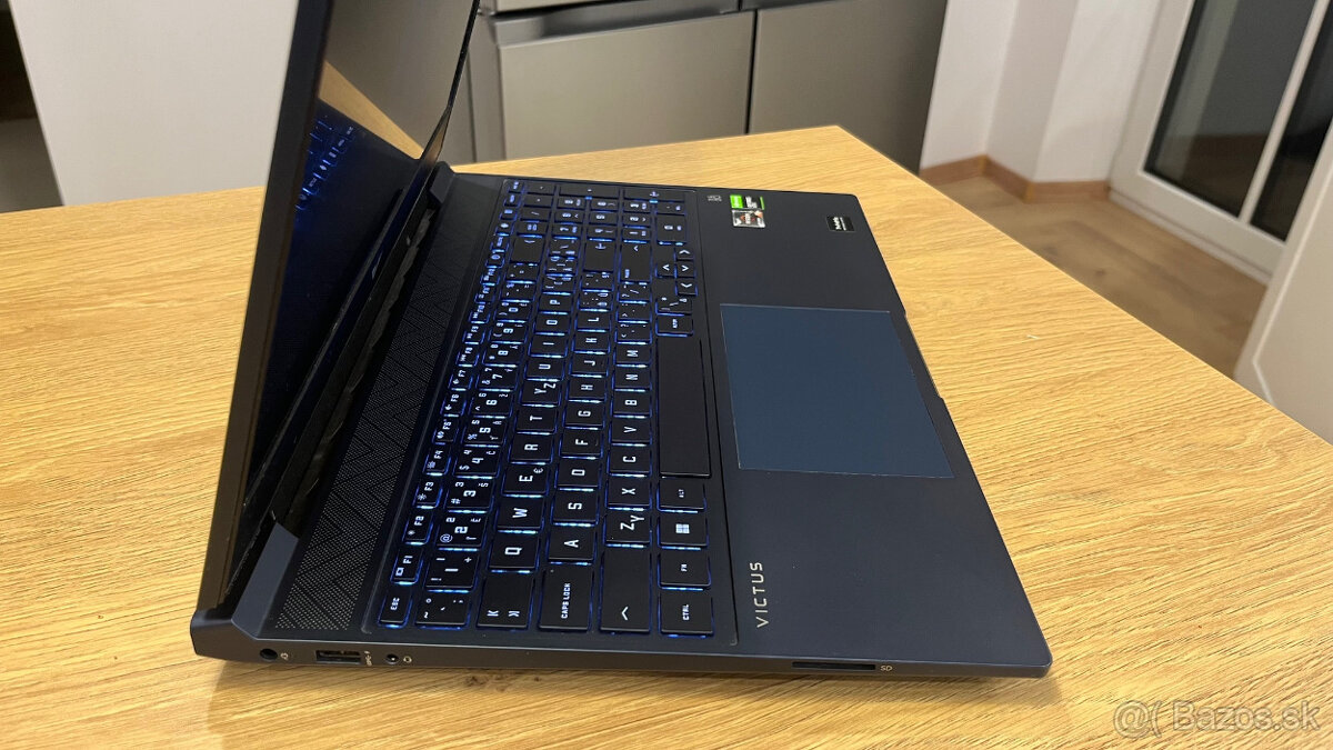 Predám notebook HP Victus s GTX 1650 - 5