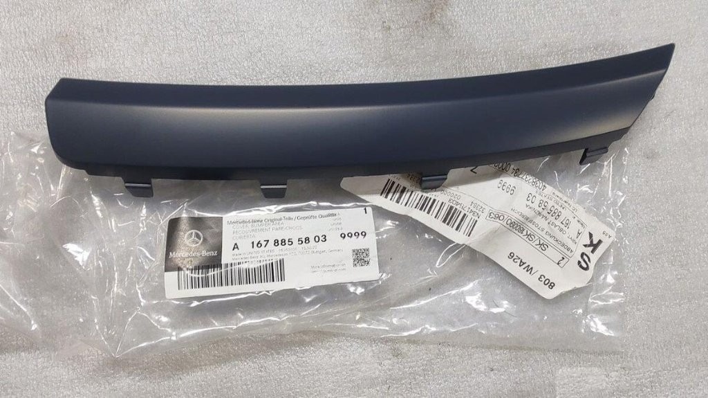 Hmlovka, Držiak ŠPZ, Lišta.... - 5