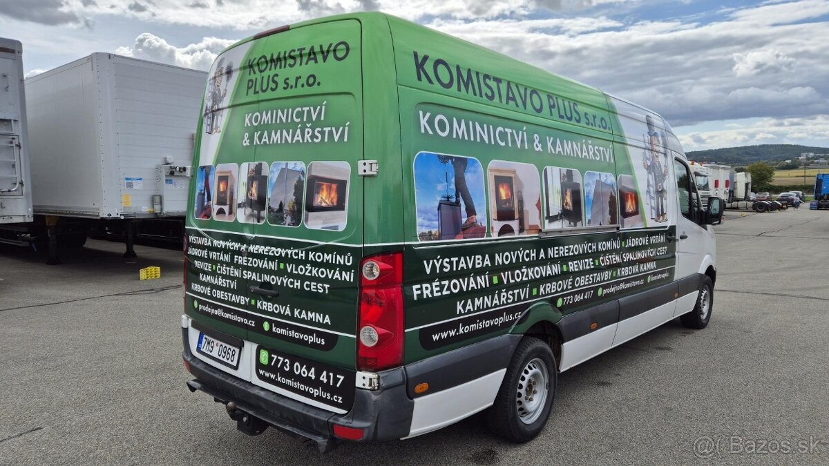 Prodám VOLKSWAGEN CRAFTER 2,0 TDi 100 kW skříňový - 5