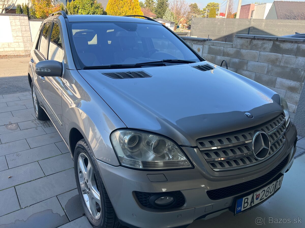 Mercedes 320 ML - 5