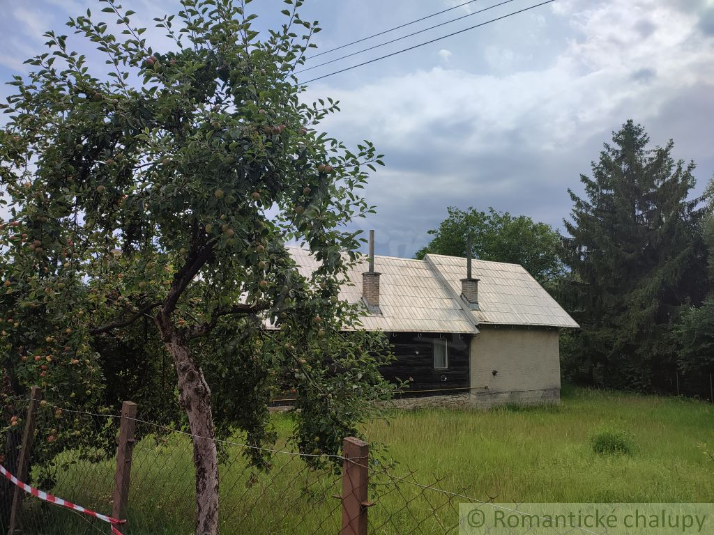 Pozemok vhodný na výstavbu s rozlohou 700 m2 v obci Štiavn - 5