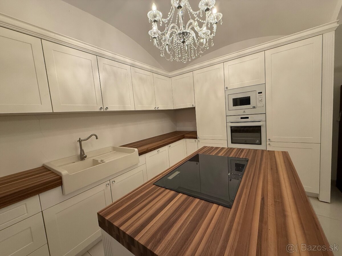 Nova kuchynska linka vystavena v predajni - 5