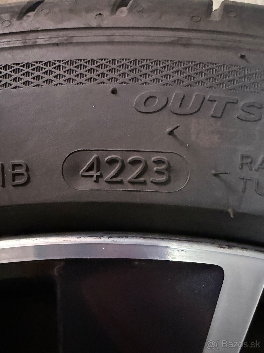 Škoda Pegasus 5x112 r18 235/45 - 5