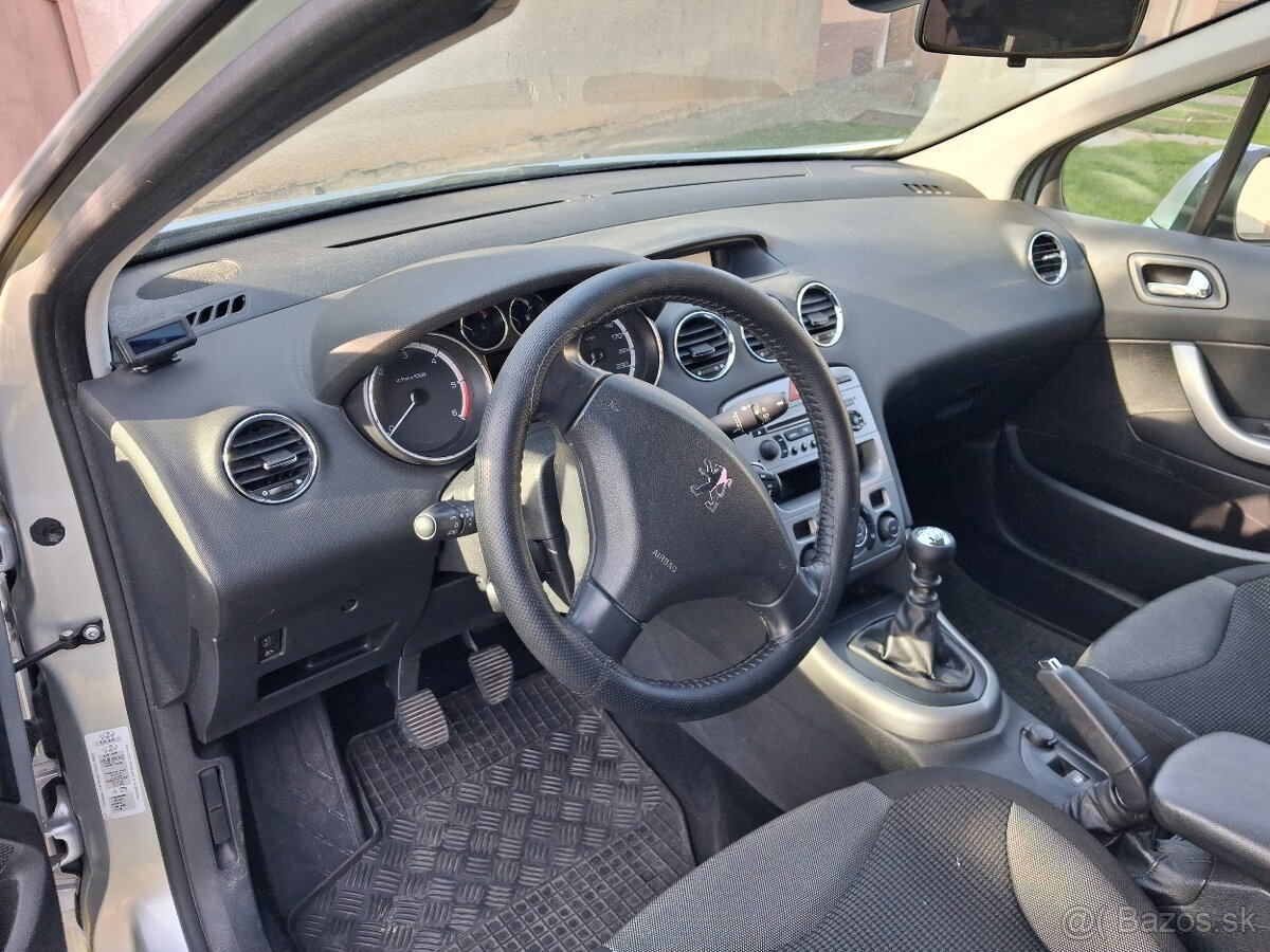 Peugeot 308 - 5