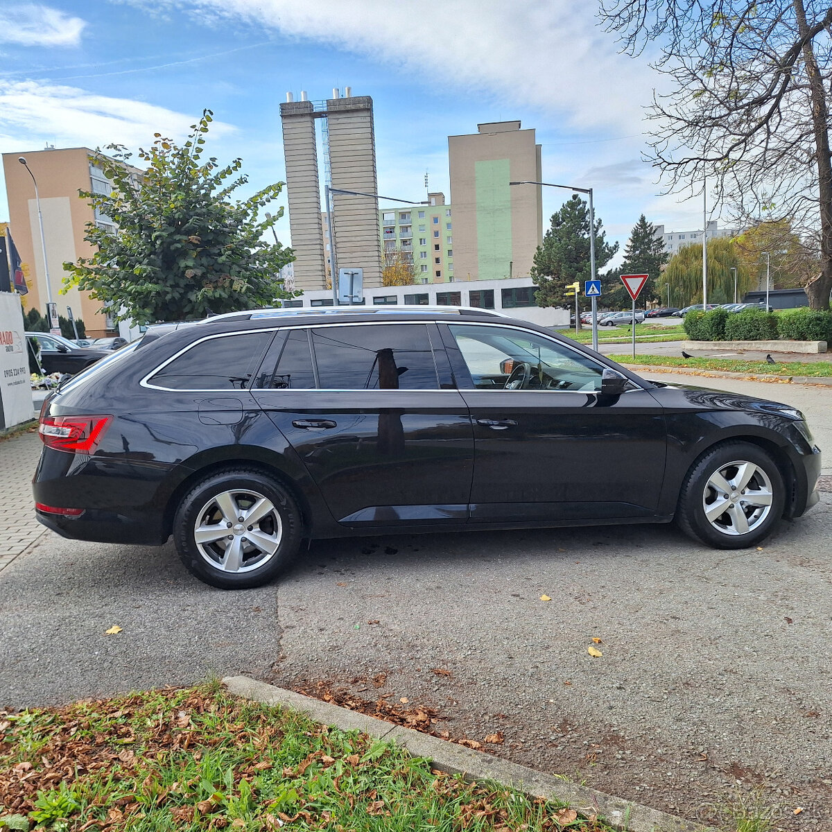 Škoda Superb Combi 2.0 TDI Sportline DSG - AJ NA SPLÁTKY - 5
