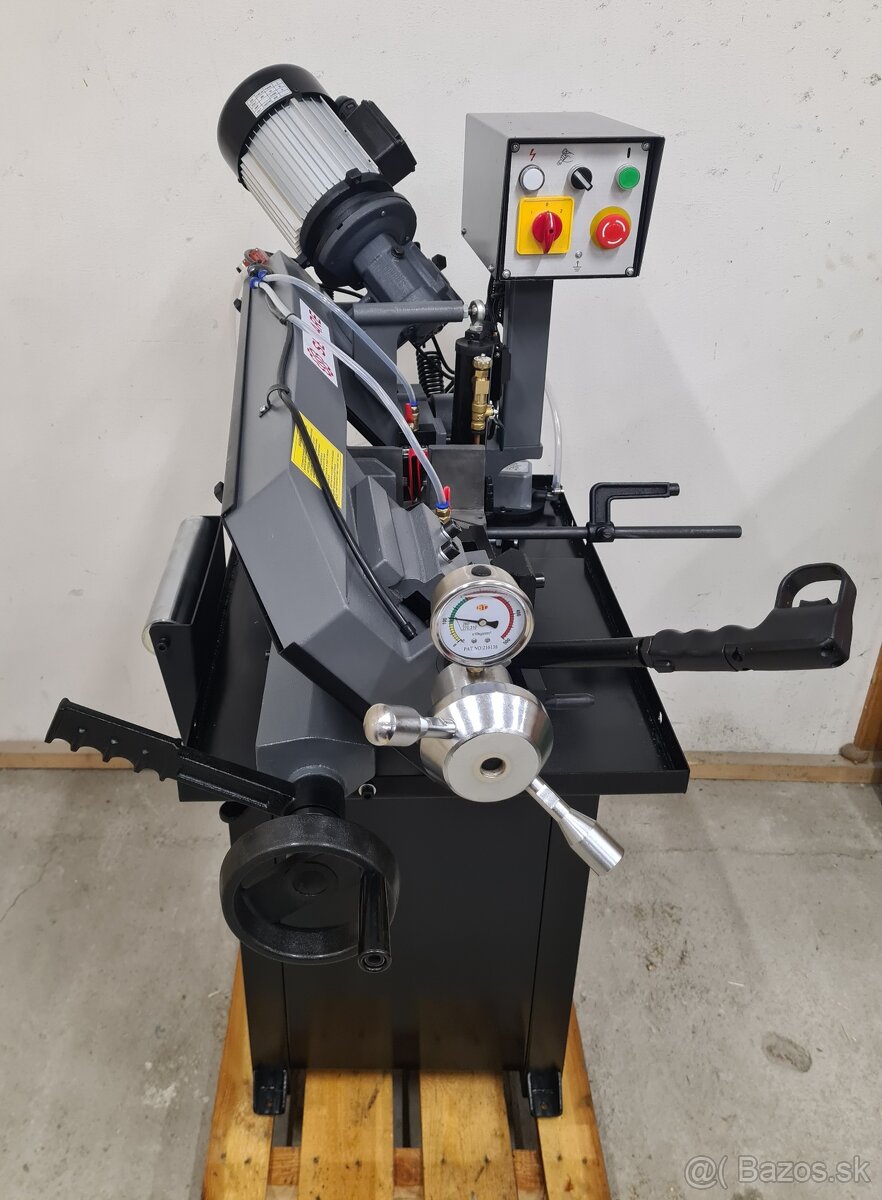 Pásová pila na kov s chladením - 5