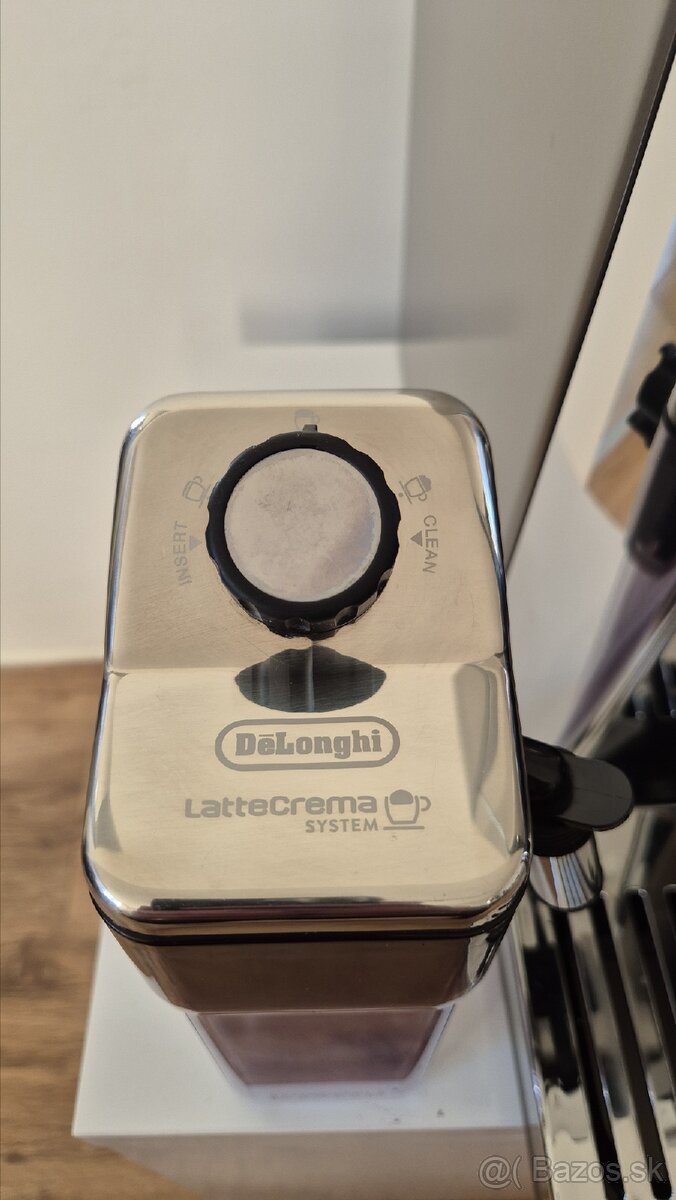 Premium kávovar DeLonghi PrimaDonna Elite - 5