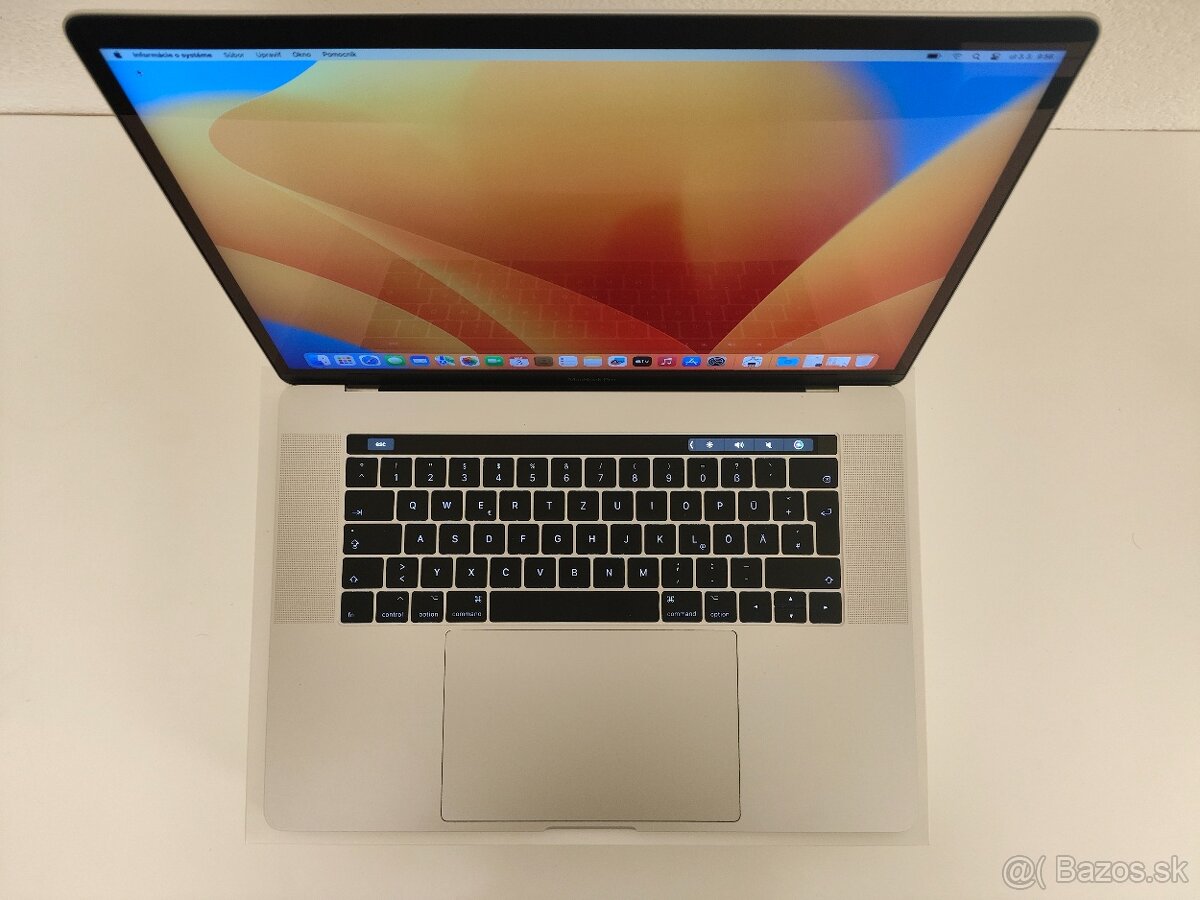 MacBook Pro 15 2017 | i7 • 16GB • 512GB SSD - 5