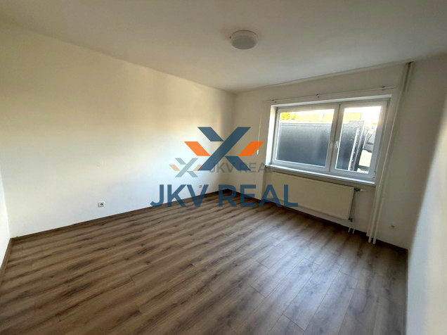 ✨ Na prenájom priestranný 3-izbový byt v Ľuboticiach – 117 m - 5