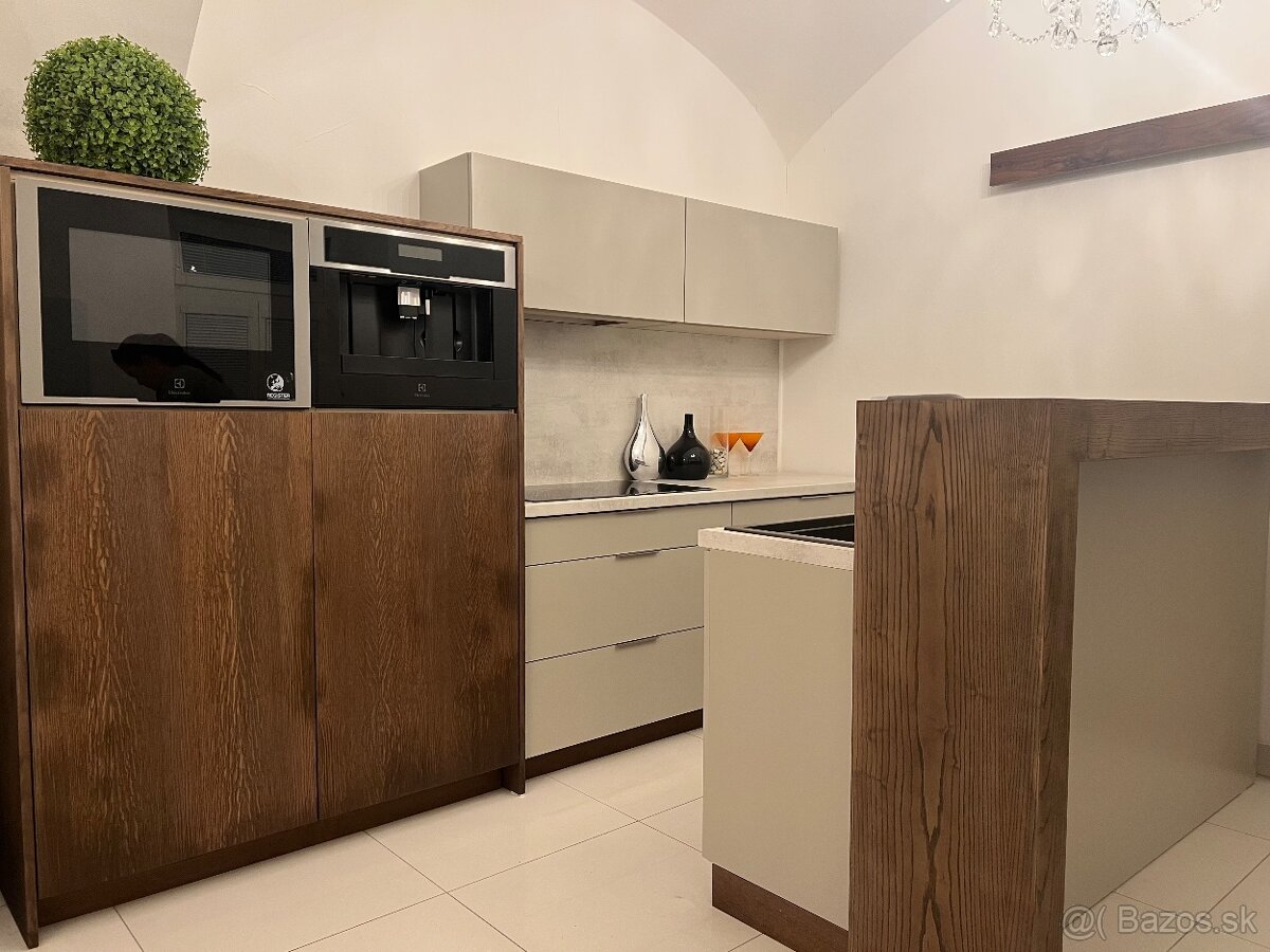 Nova kuchynska linka vystavena v predajni - 5
