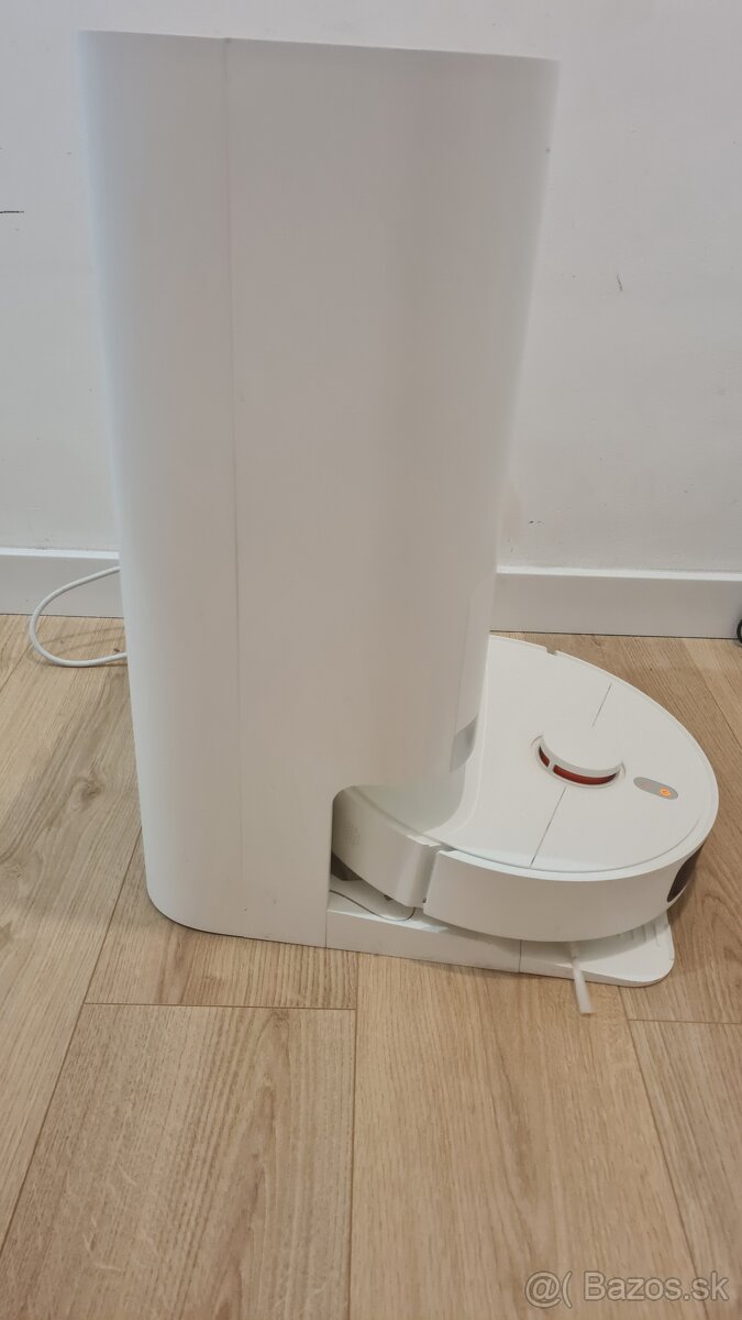 Robotický vysávač Xiaomi s vyprázdňovacou stanicou - 5