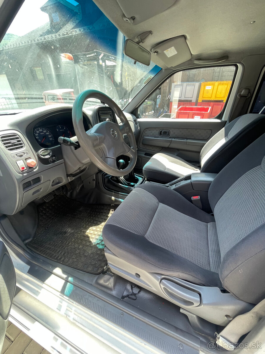 NISSAN NAVARA NP 300 Pickap - 5