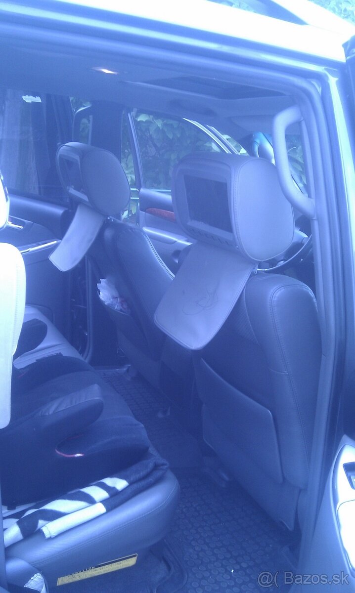 Toyota Land Cruiser 3.0 D-4D. A/T
