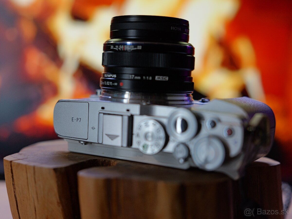 Olympus PEN E-P7 + 17mm f/1.8 - 5