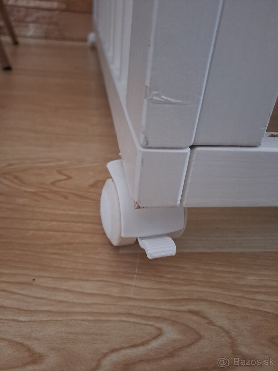 Biela ohradka na kolieskach - 5