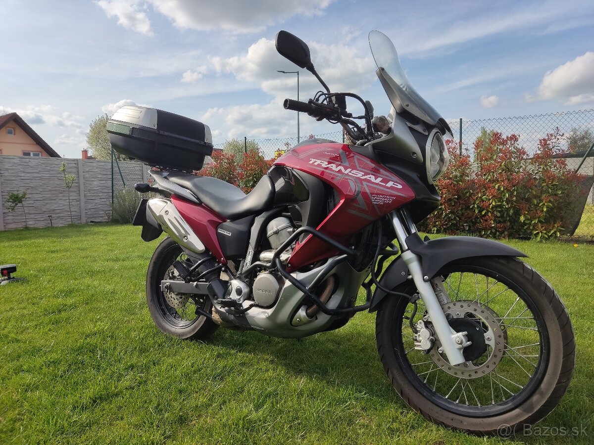 Honda Transalp XL700V - 5