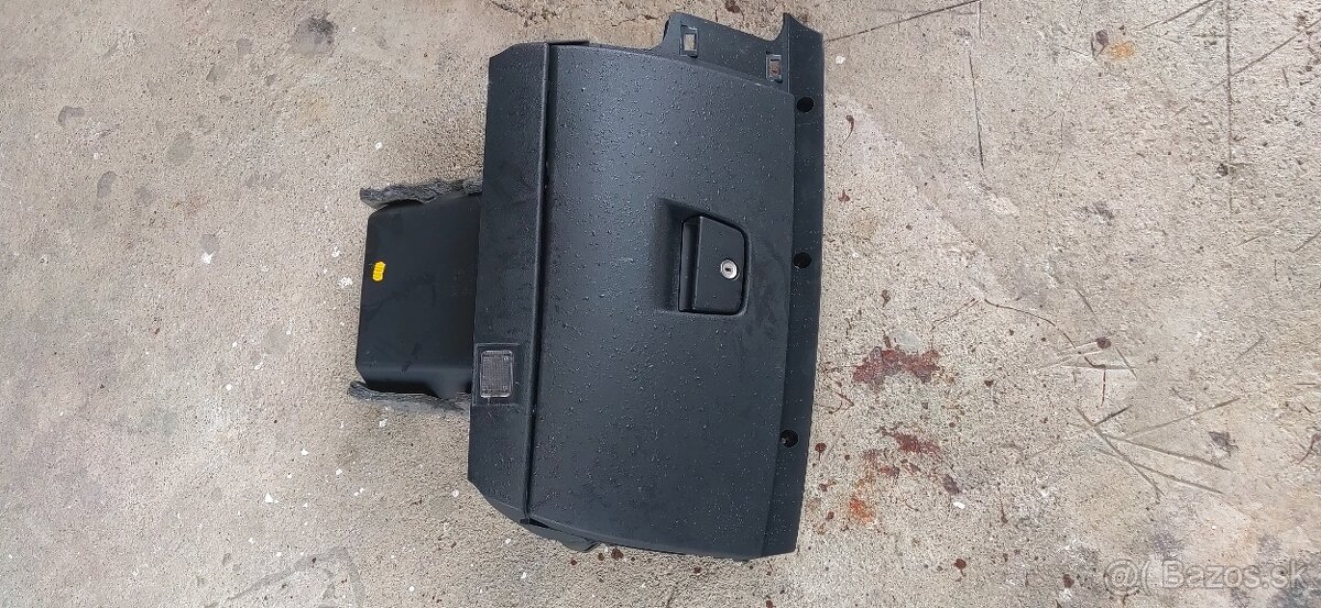 Volvo v50 2,4d D5 2007 automat - 5