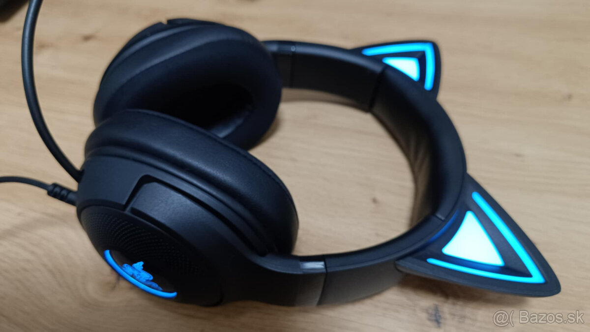 Herní sluchátka Razer Kraken Kitty V2 Chroma + stojan - 5
