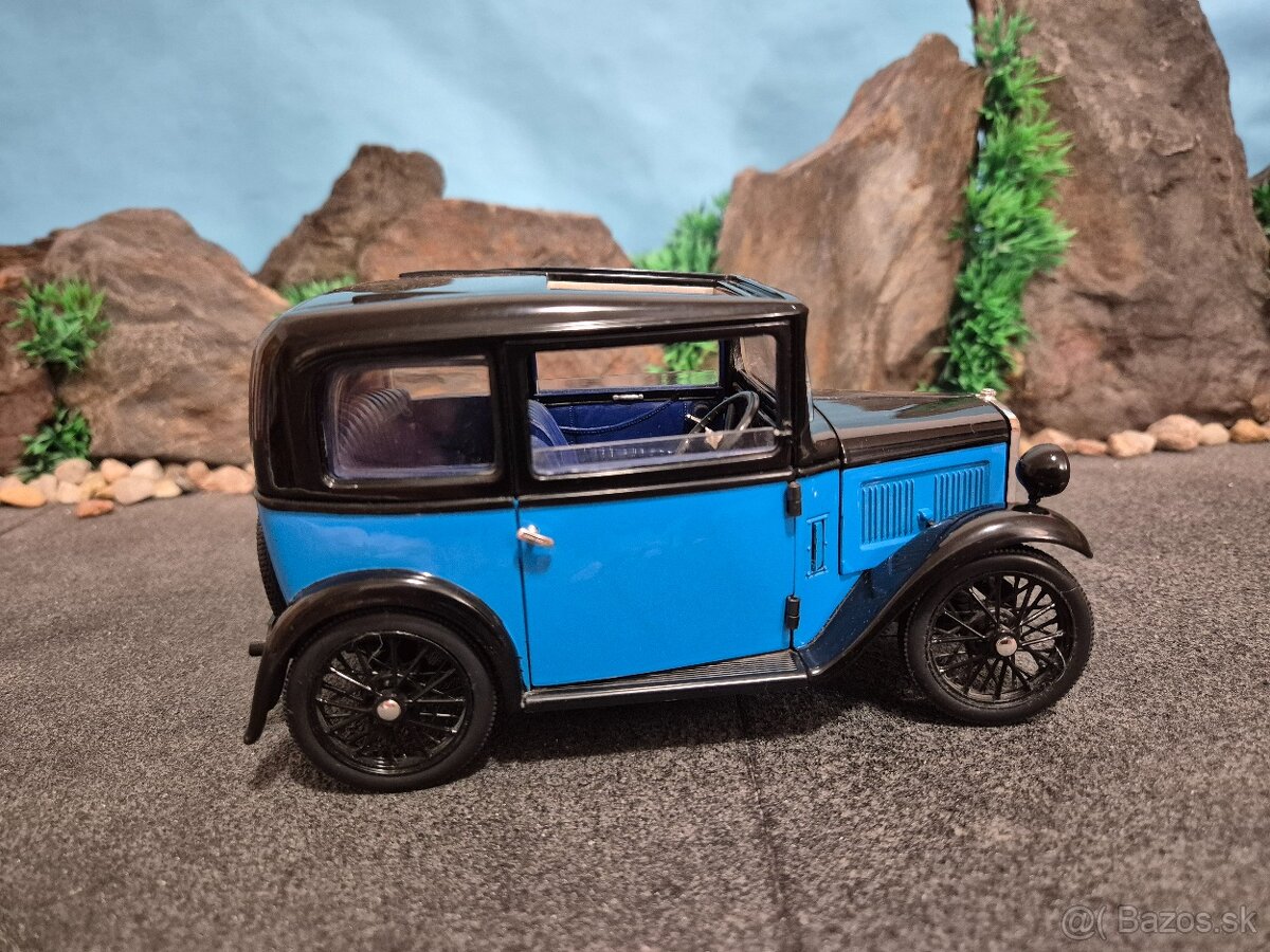 Prodám model 1:18 Austin 7 DeLuxe saloon 1932 - 5