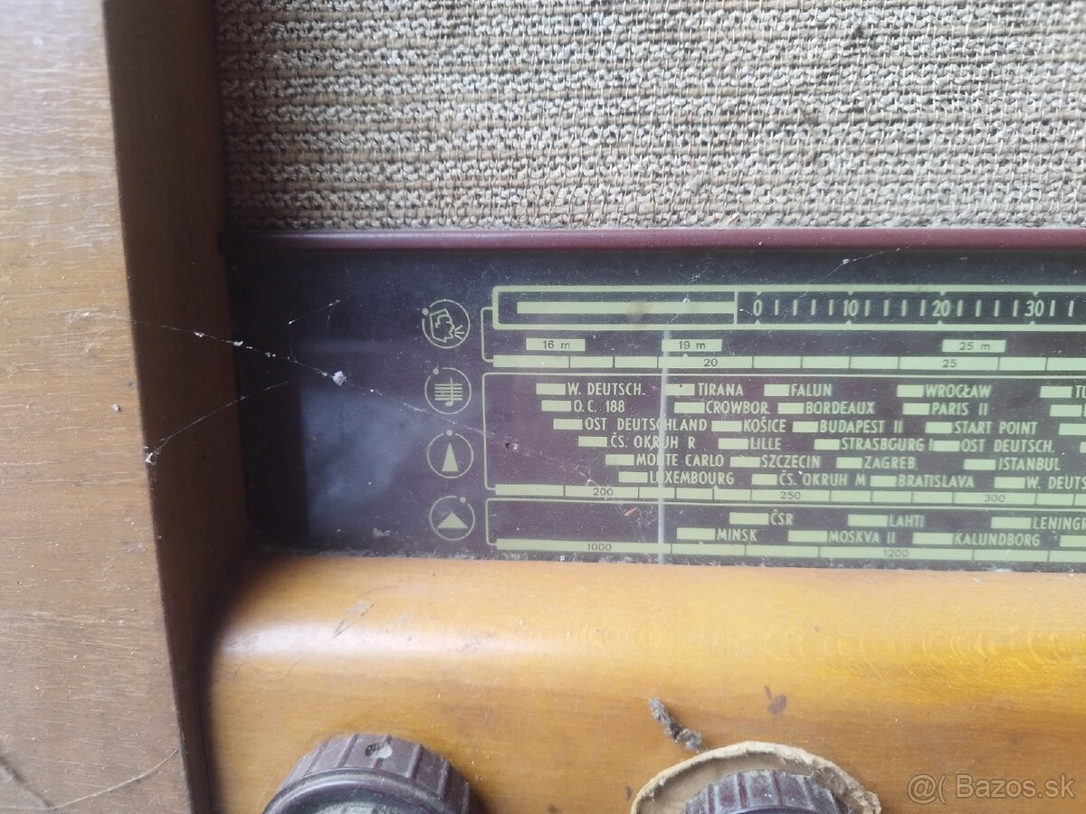 Staré rádio Tesla - 5