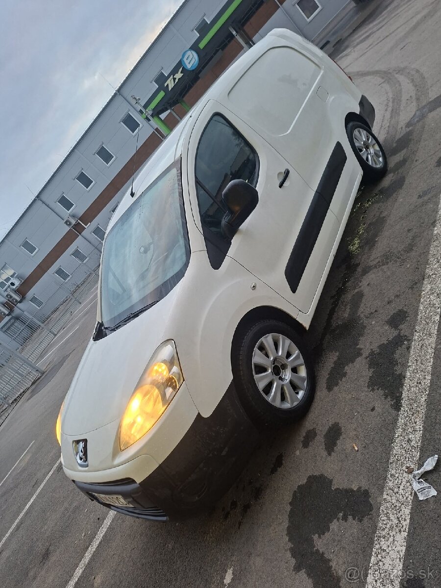 Predám Peugeot Partner - 5