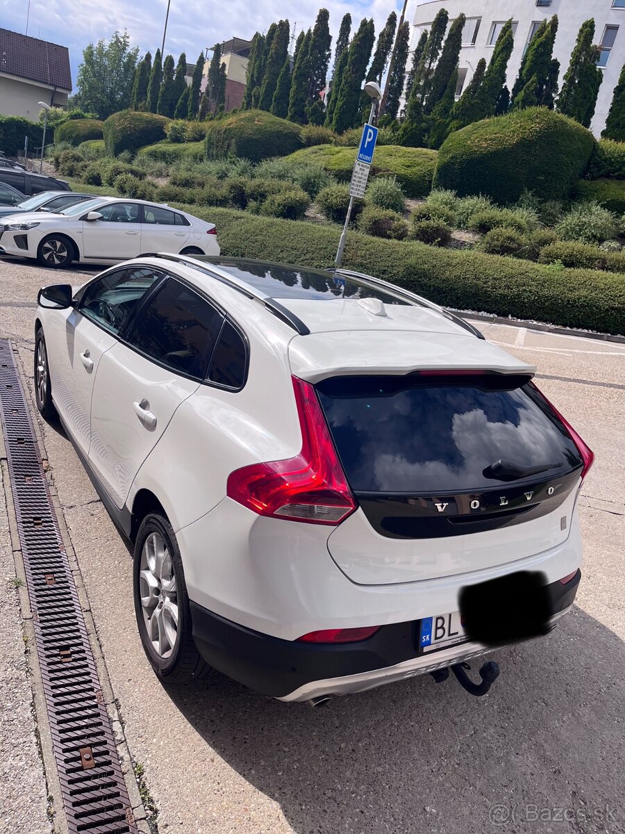 Volvo V40 Cross Country - 5