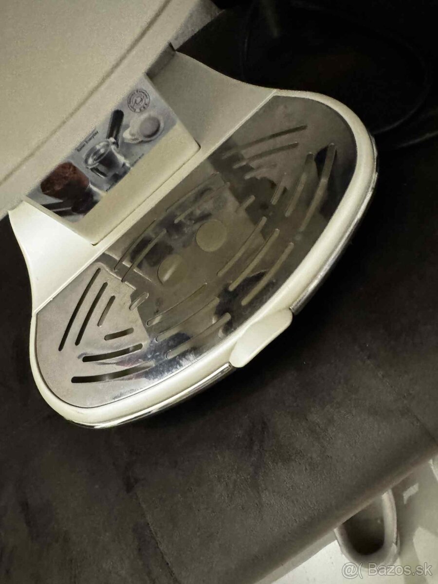 Pákový kávovar Delonghi - 5