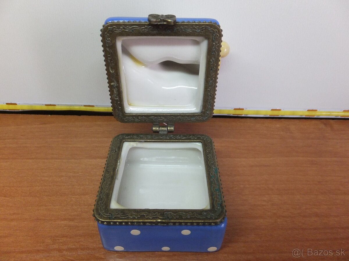 Starožitná pěkná porcelánová šperkovnice-klaun. - 5