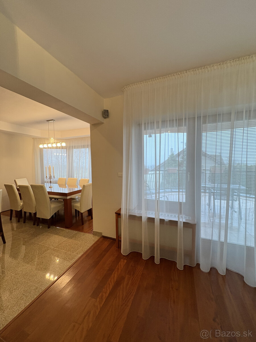 Nadštandardný 7-izbový rodinný dom s bazénom a saunou, Rača - 5