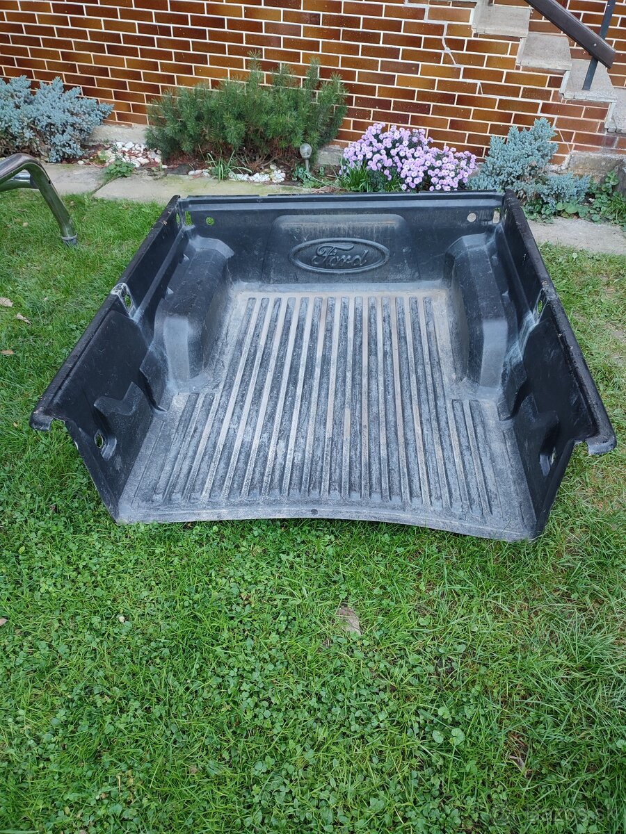 Ochranný rám/ vanička korby - 5