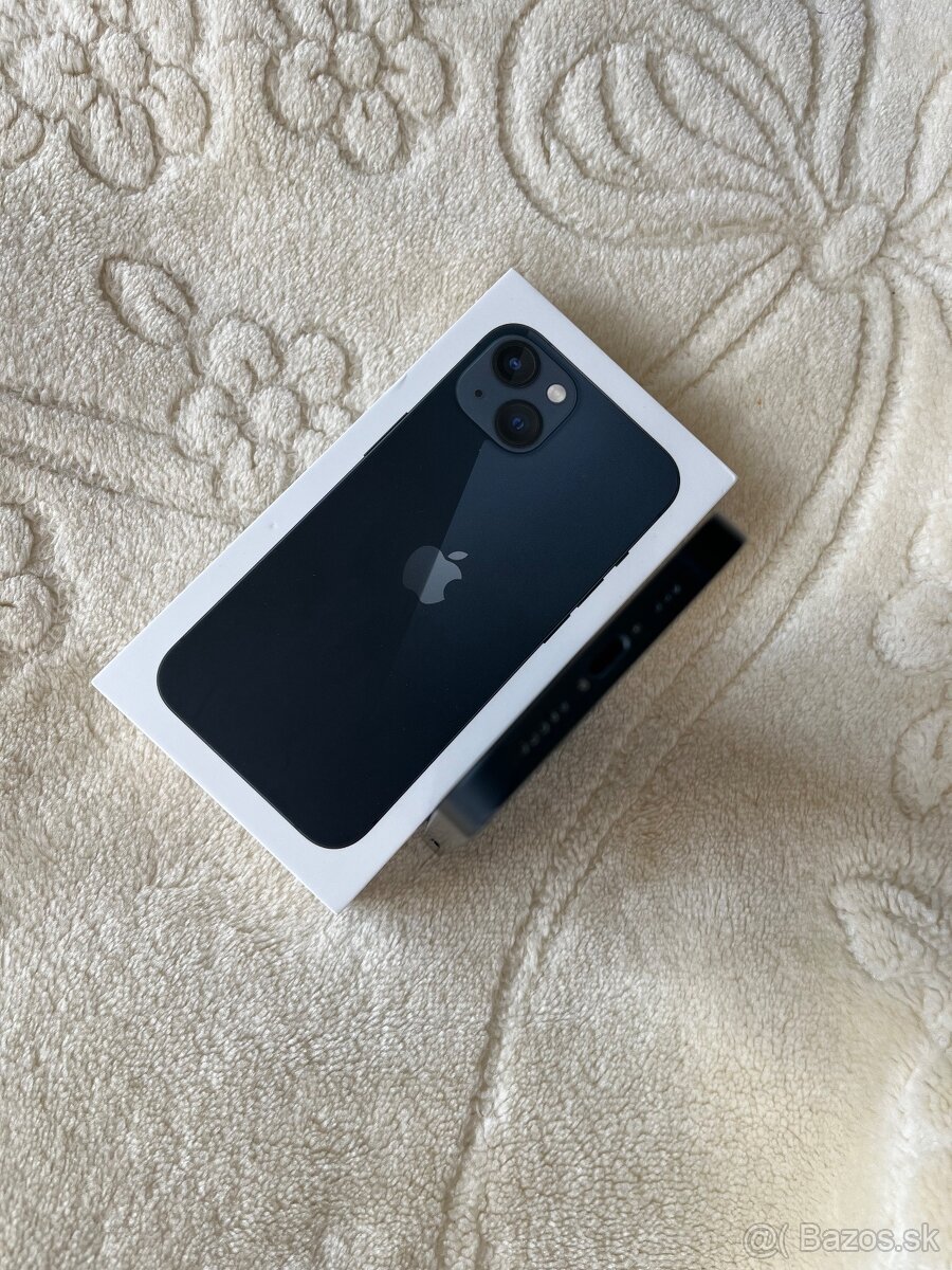 Apple iPhone 13 Midnight 128gb. Stav novéh - 5