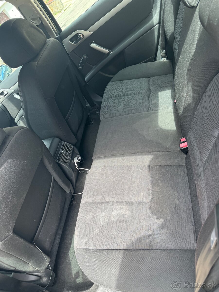 Peugeot 407 1,6 HDI - 5